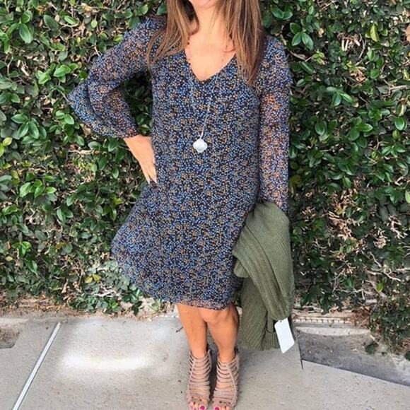 CAbi Poise Floral Dress Size M Boho Shift Blue Muti Print Chiffon‎ Style 3648 - Picture 7 of 10